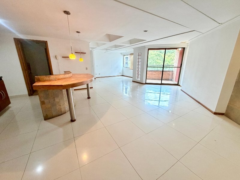 Apartamento en Arriendo en Aves Maria, Sabaneta