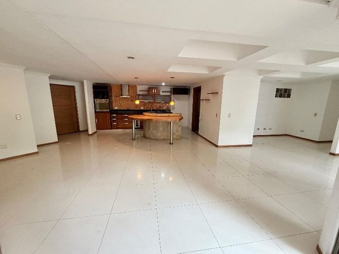 Apartamento de 2 alcobas en arriendo en Aves Maria, Sabaneta, 90 m² · foto 3 de 14