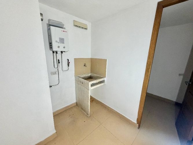 Apartamento de 2 alcobas en venta en Aves Maria, Sabaneta, 90 m² · foto 5 de 14