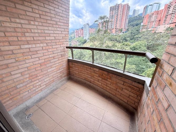 Apartamento de 2 alcobas en venta en Aves Maria, Sabaneta, 90 m² · foto 10 de 14