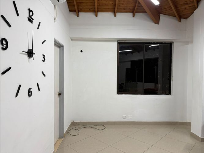 Oficina en arriendo en Conquistadores, Medellín, 34 m² · foto 6 de 9