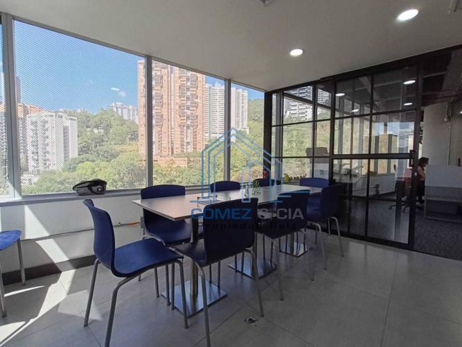 Oficina en arriendo en Las Palmas, Medellín, 230 m² · foto 3 de 13