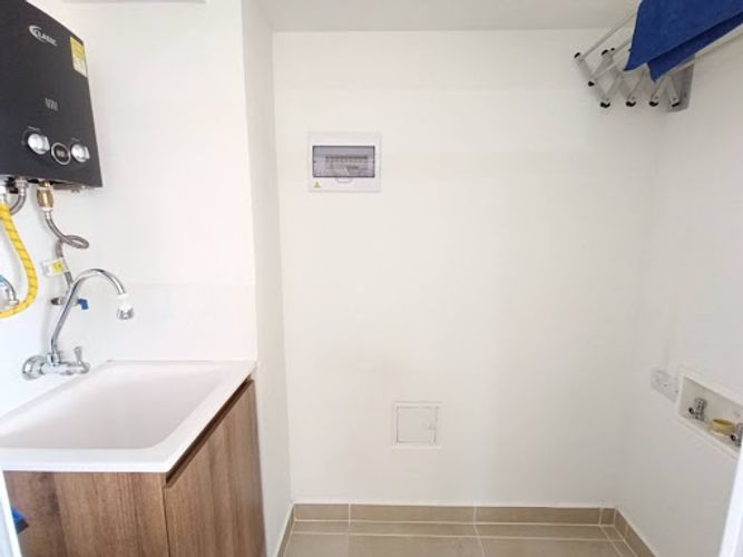 Apartamento de 2 alcobas en arriendo en Prados De Sabaneta, Sabaneta, 75 m² · foto 5 de 12