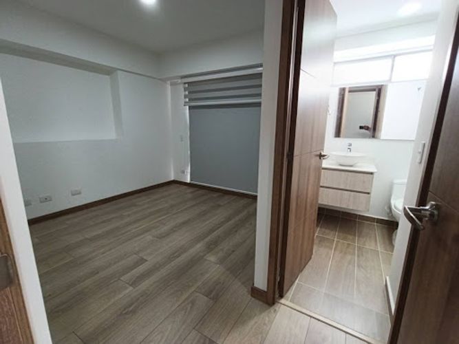 Apartamento de 2 alcobas en arriendo en Prados De Sabaneta, Sabaneta, 75 m² · foto 9 de 12