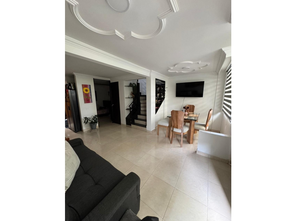 Casa en venta en Santa Monica, Dosquebradas · foto 2 de 13