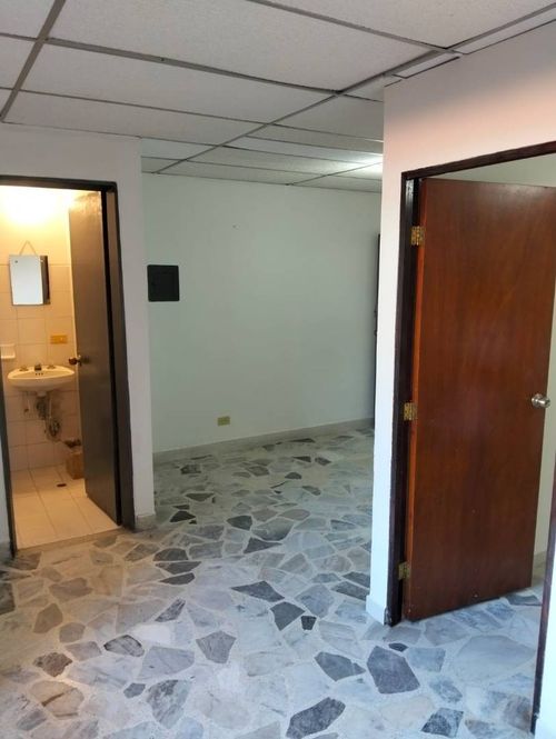 Oficina en arriendo en Centro, Neiva, 31 m² · foto 3 de 8