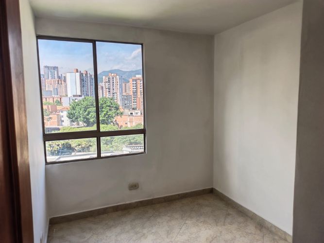 Apartamento de 4 alcobas en venta en Mayorca, Sabaneta, 72 m² · foto 14 de 24