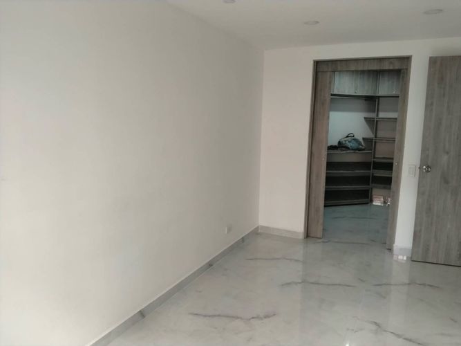 Apartamento de 2 alcobas en venta en Laureles, Medellín, 57 m² · foto 10 de 19