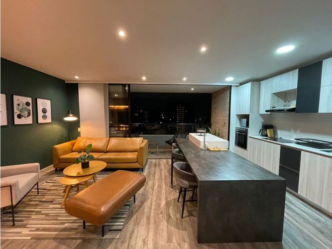 Apartamento de 2 alcobas en venta en El Poblado, Medellín, 92 m² · foto 4 de 10