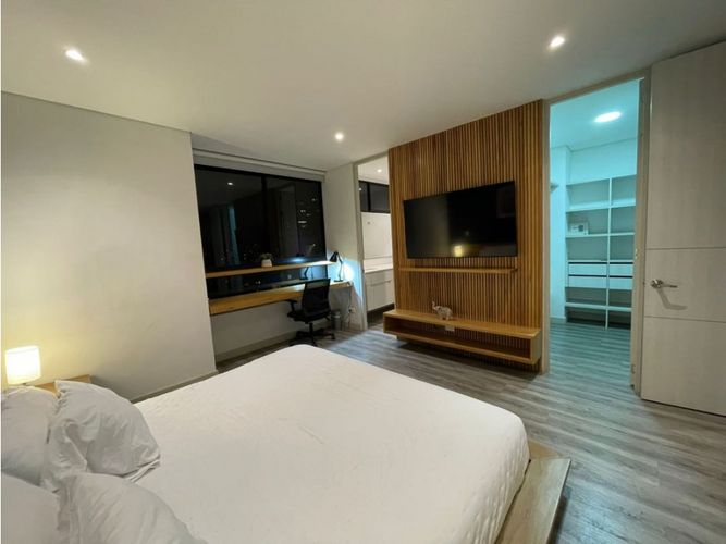 Apartamento de 2 alcobas en venta en El Poblado, Medellín, 92 m² · foto 5 de 10