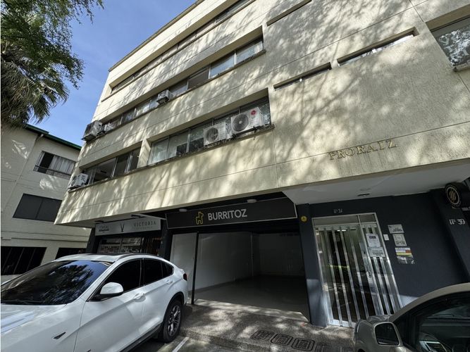 Local en arriendo en Manila, Medellín, 45 m² · foto 6 de 11