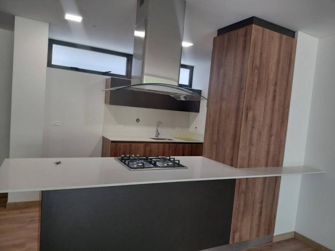 Apartamento de 2 alcobas en arriendo en El Poblado, Medellín, 105 m² · foto 5 de 24