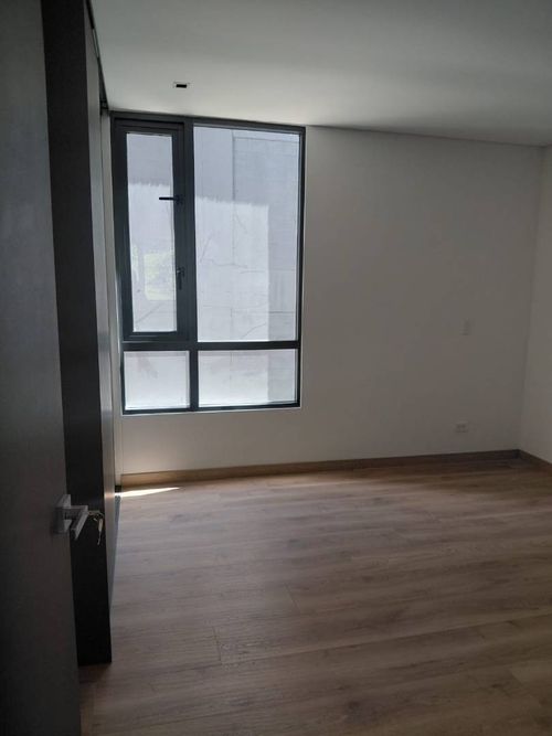 Apartamento de 2 alcobas en arriendo en El Poblado, Medellín, 105 m² · foto 12 de 24