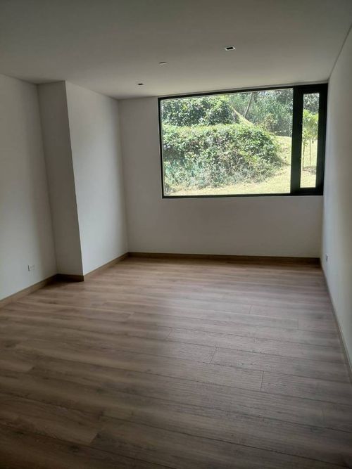 Apartamento de 2 alcobas en arriendo en El Poblado, Medellín, 105 m² · foto 10 de 24