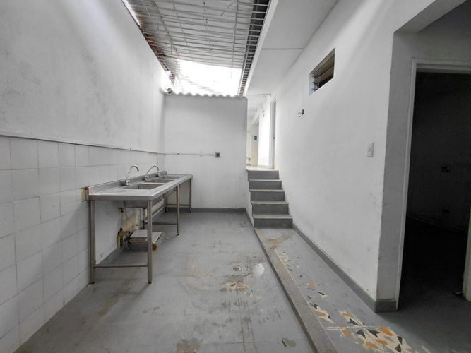 Local en arriendo en San Fernando Viejo, Cali, 572 m² · foto 22 de 24