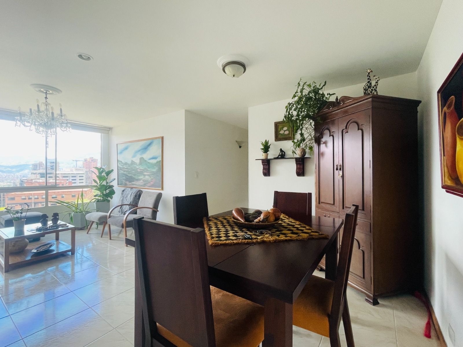 Apartamento en venta en El Poblado, Medellín · foto 4 de 19