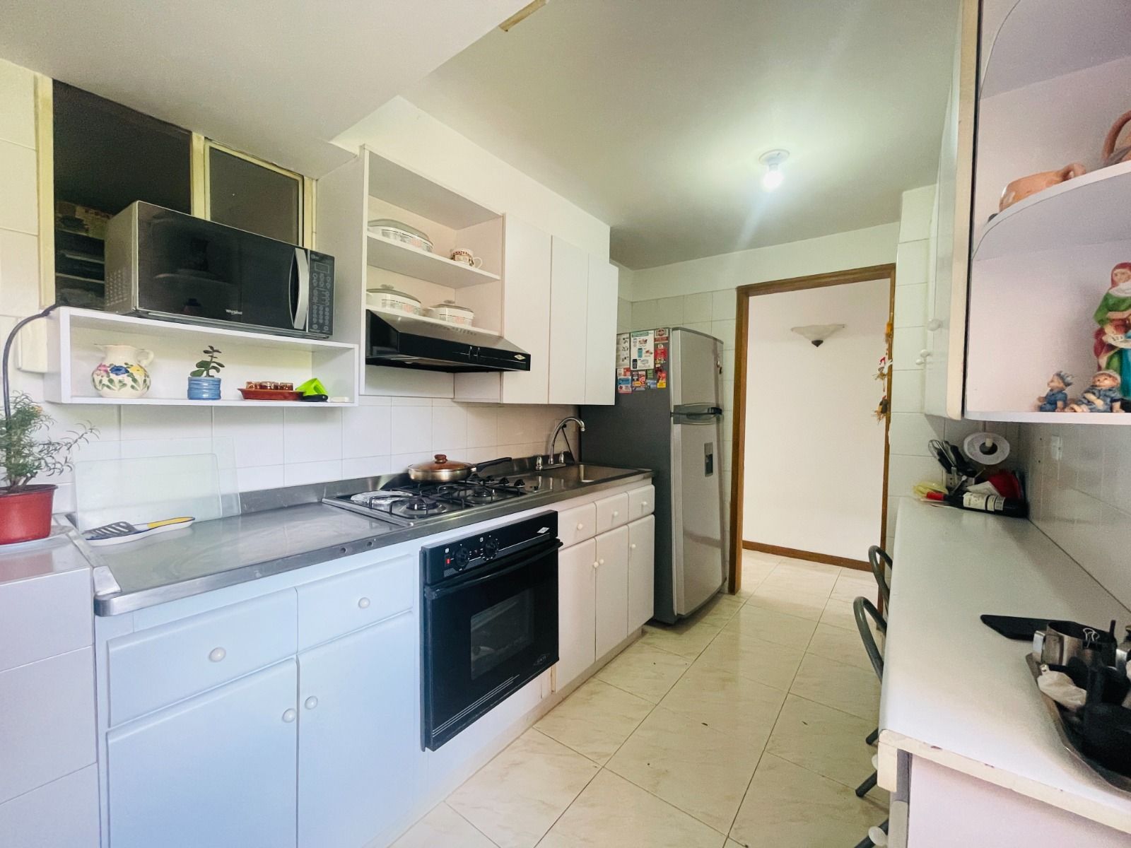 Apartamento en venta en El Poblado, Medellín · foto 7 de 19