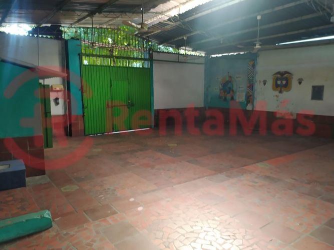 Local en arriendo en Latino, Cúcuta, 300 m² · foto 2 de 16