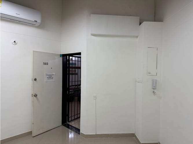 Oficina en arriendo en Conquistadores, Medellín, 24 m² · foto 7 de 9