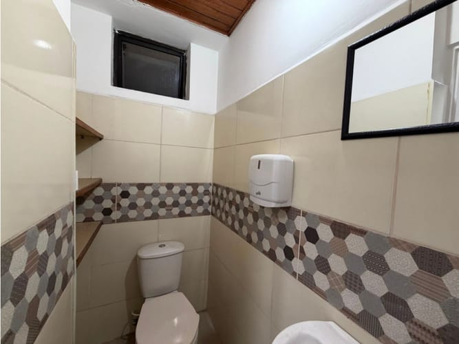 Oficina en arriendo en Conquistadores, Medellín, 24 m² · foto 9 de 9