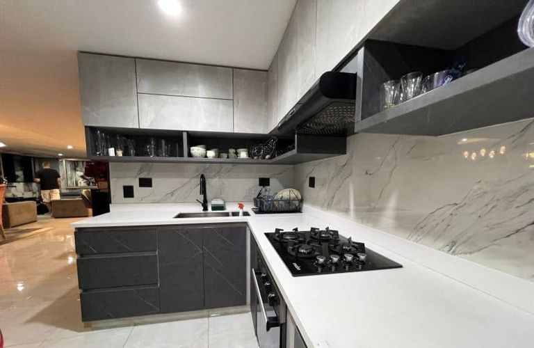 Casa de 3 alcobas en venta en Loma Del Chocho, Envigado, 270 m² · foto 6 de 24