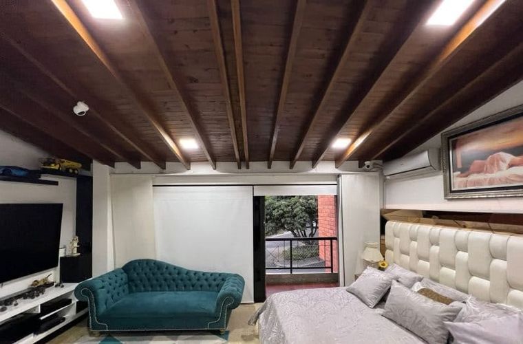 Casa de 3 alcobas en venta en Loma Del Chocho, Envigado, 270 m² · foto 16 de 24
