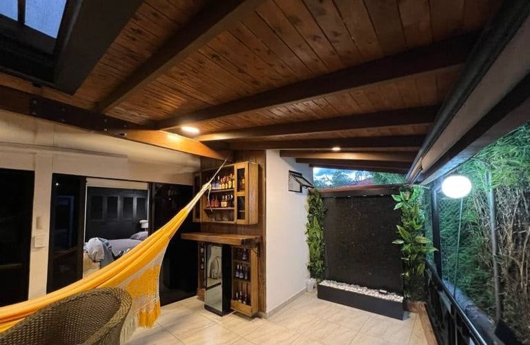 Casa de 3 alcobas en venta en Loma Del Chocho, Envigado, 270 m² · foto 21 de 24