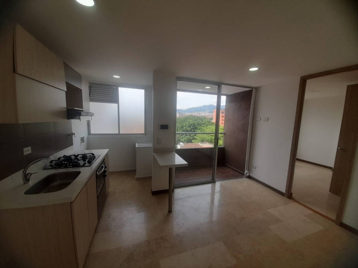 Apartaestudio en arriendo en Laureles, Medellín · foto 3 de 14