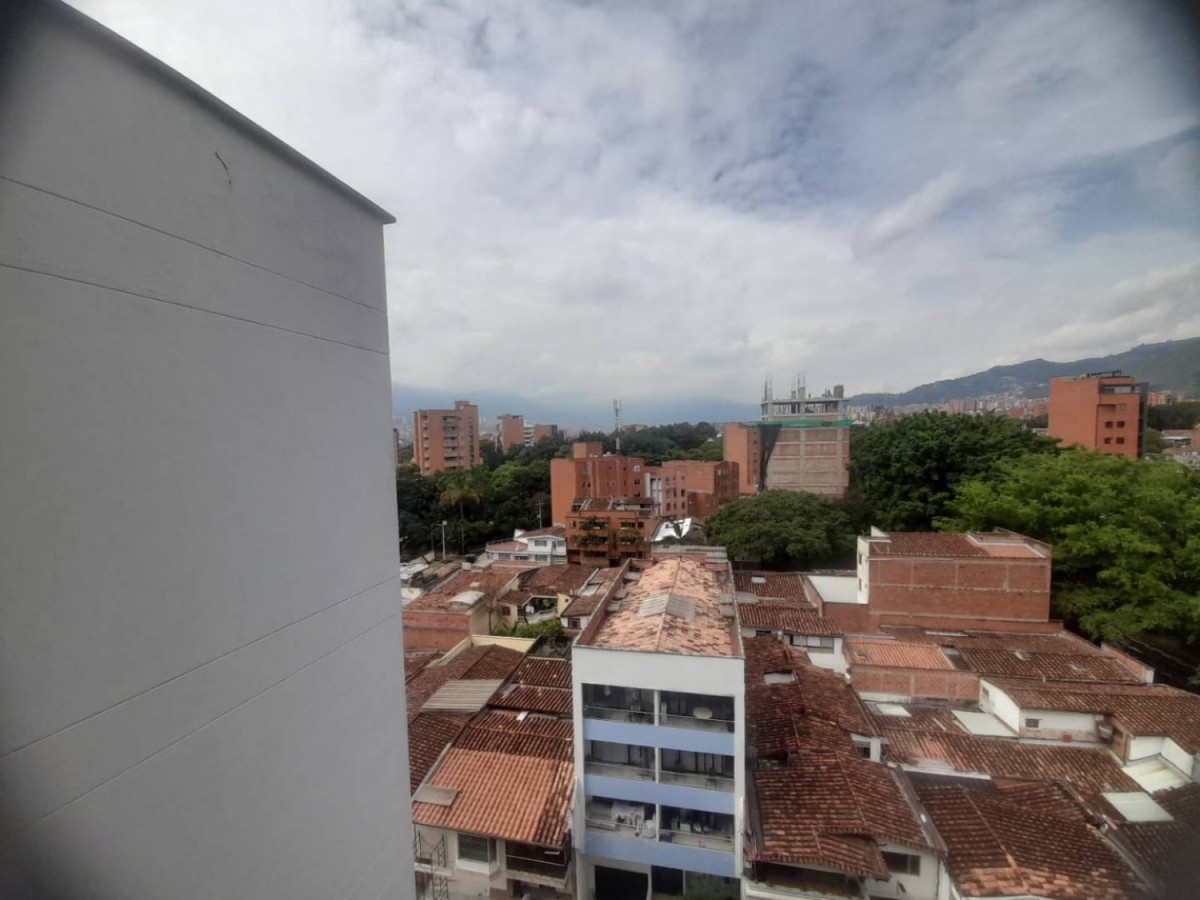 Apartaestudio en arriendo en Laureles, Medellín · foto 10 de 14