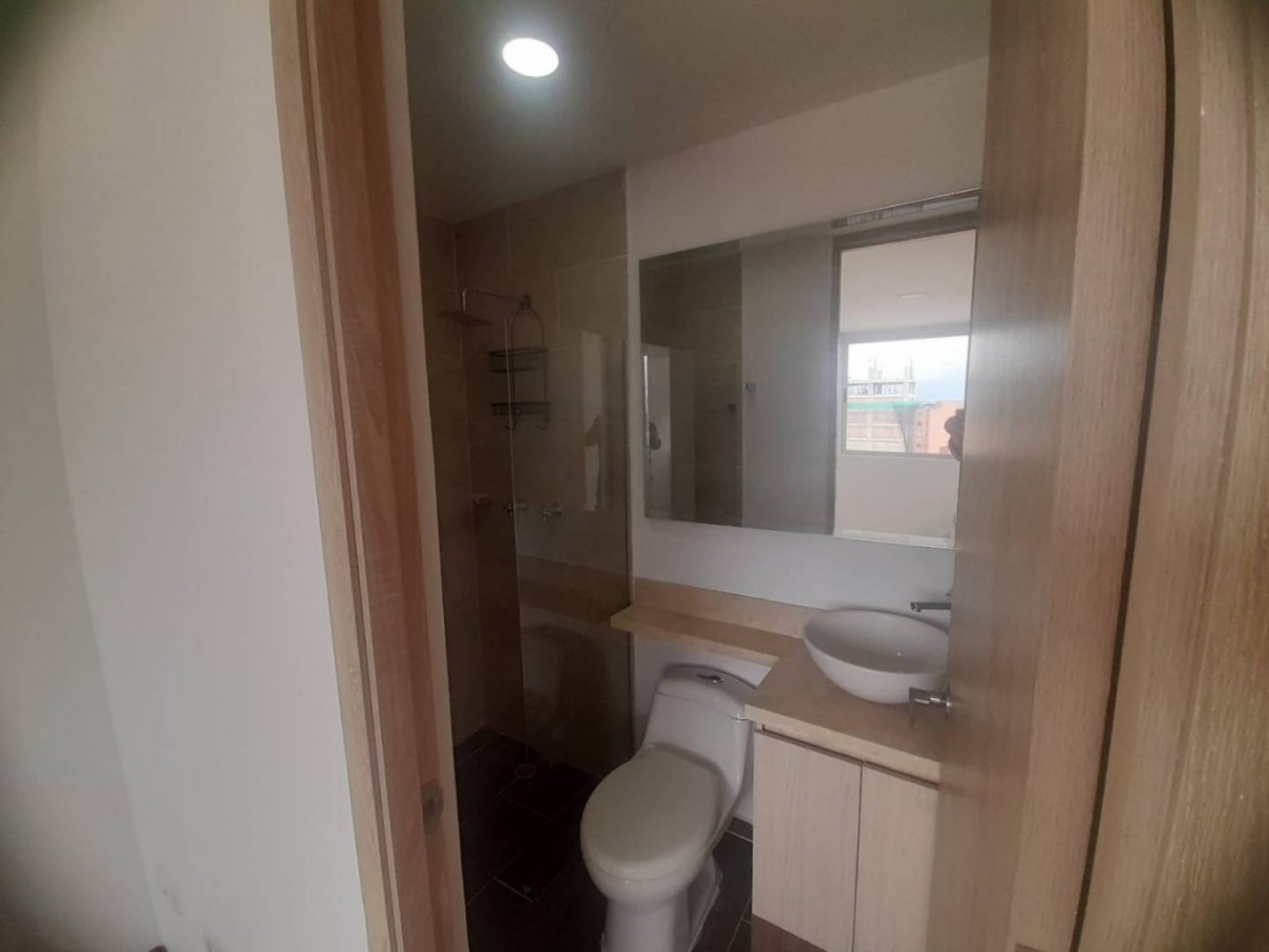 Apartaestudio en arriendo en Laureles, Medellín · foto 11 de 14