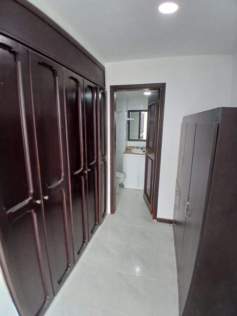 Apartamento en venta en Pinares, Pereira · foto 11 de 21