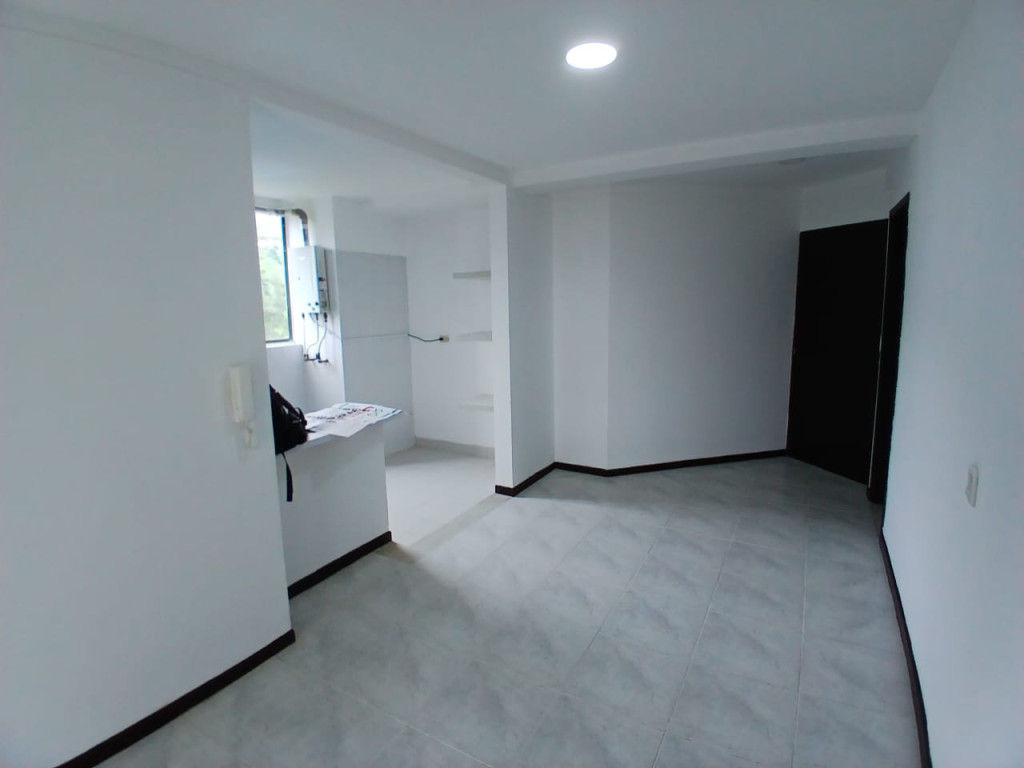 Apartamento en venta en Pinares, Pereira · foto 14 de 21