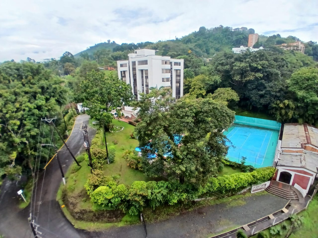 Apartamento en venta en Pinares, Pereira · foto 18 de 21