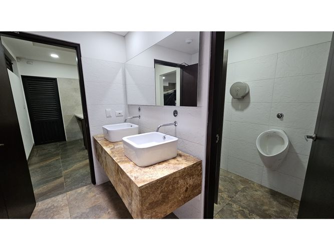 Edificio en arriendo en El Estadio, Chía, 356 m² · foto 5 de 23