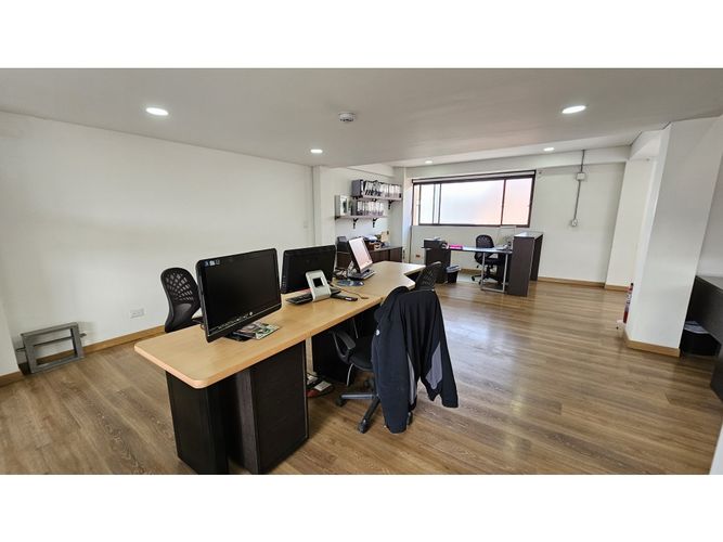 Edificio en arriendo en El Estadio, Chía, 356 m² · foto 16 de 23