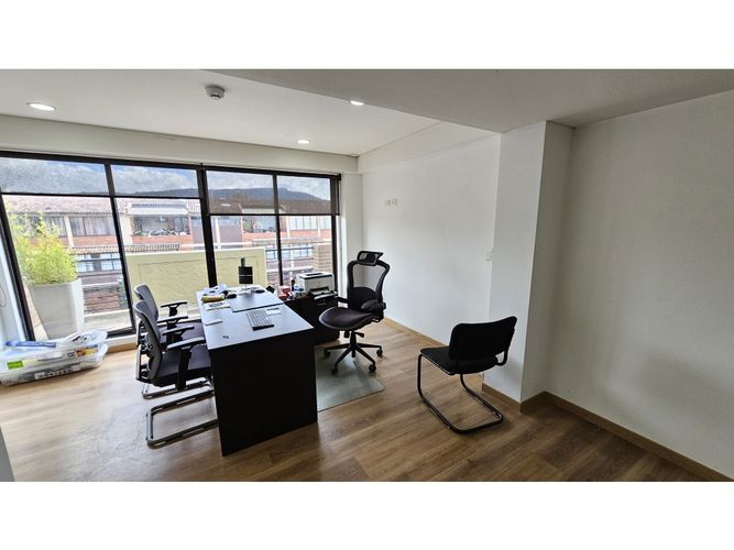 Edificio en arriendo en El Estadio, Chía, 356 m² · foto 19 de 23