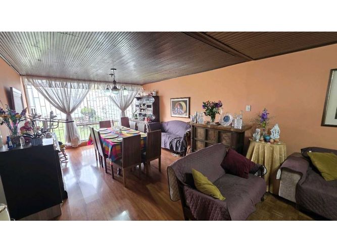 Casa de 3 alcobas en venta en Pontevedra, Bogotá, 407 m² · foto 5 de 21