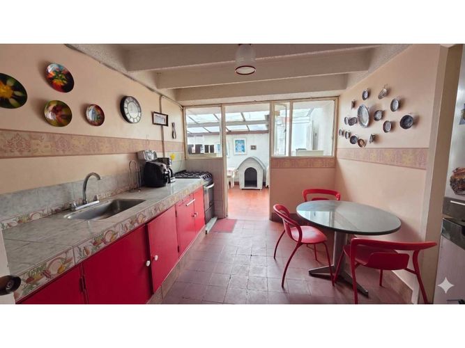 Casa de 3 alcobas en venta en Pontevedra, Bogotá, 407 m² · foto 8 de 21