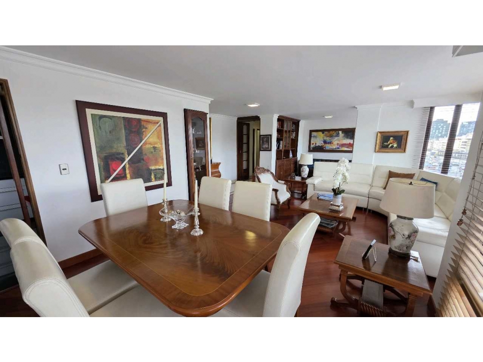 Apartamento en venta en Chico Norte, Bogotá · foto 2 de 23