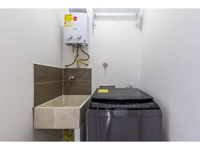 Apartaestudio en venta en Belén Rosales, Medellín, 28 m² · foto 12 de 19