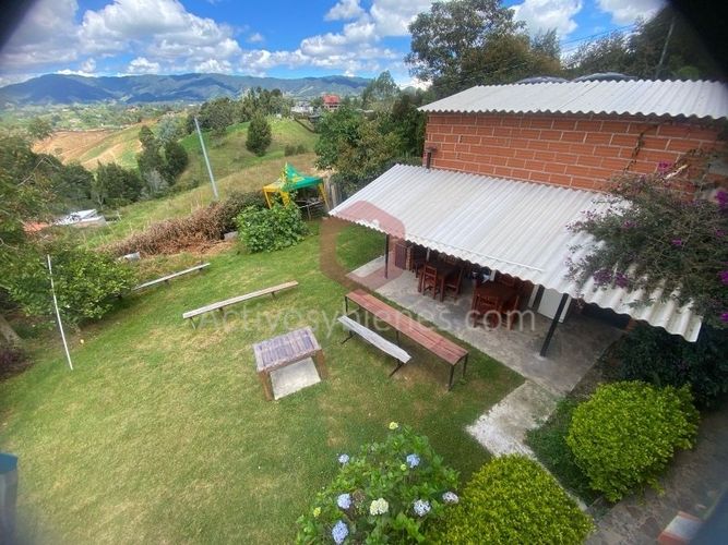 Finca en venta en San Felix, Bello, 670 m² · foto 3 de 23