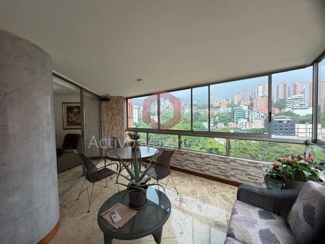 Apartamento de 4 alcobas en venta en La Florida, Medellín, 210 m² · foto 4 de 24