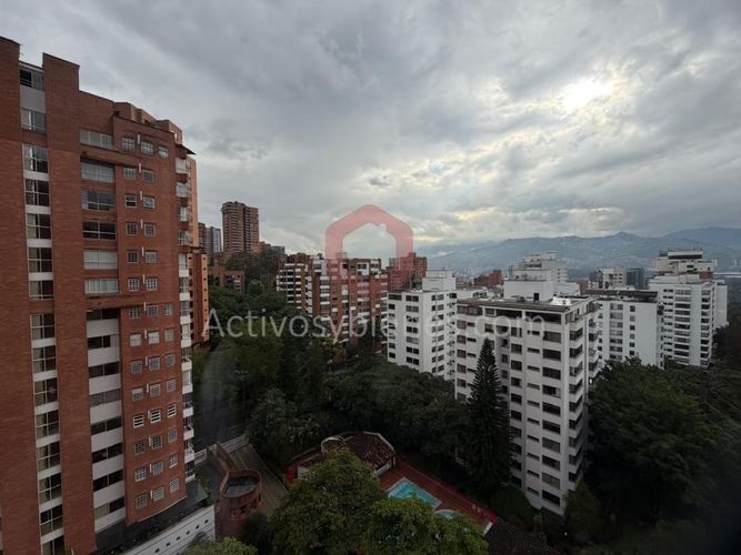 Apartamento de 4 alcobas en venta en La Florida, Medellín, 210 m² · foto 5 de 24