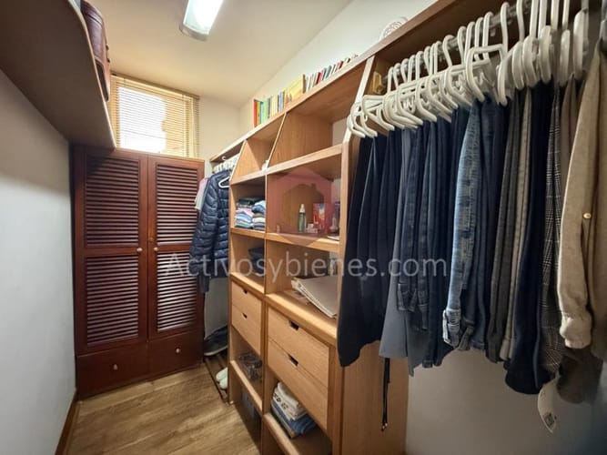 Apartamento de 4 alcobas en venta en La Florida, Medellín, 210 m² · foto 18 de 24