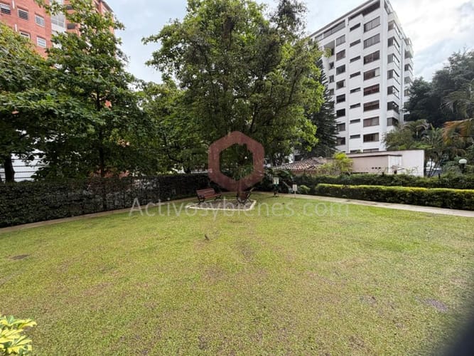 Apartamento de 4 alcobas en venta en La Florida, Medellín, 210 m² · foto 24 de 24