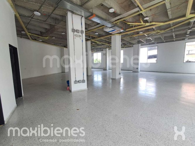 Local en arriendo en Villa Flora, Medellín, 125 m² · foto 2 de 12