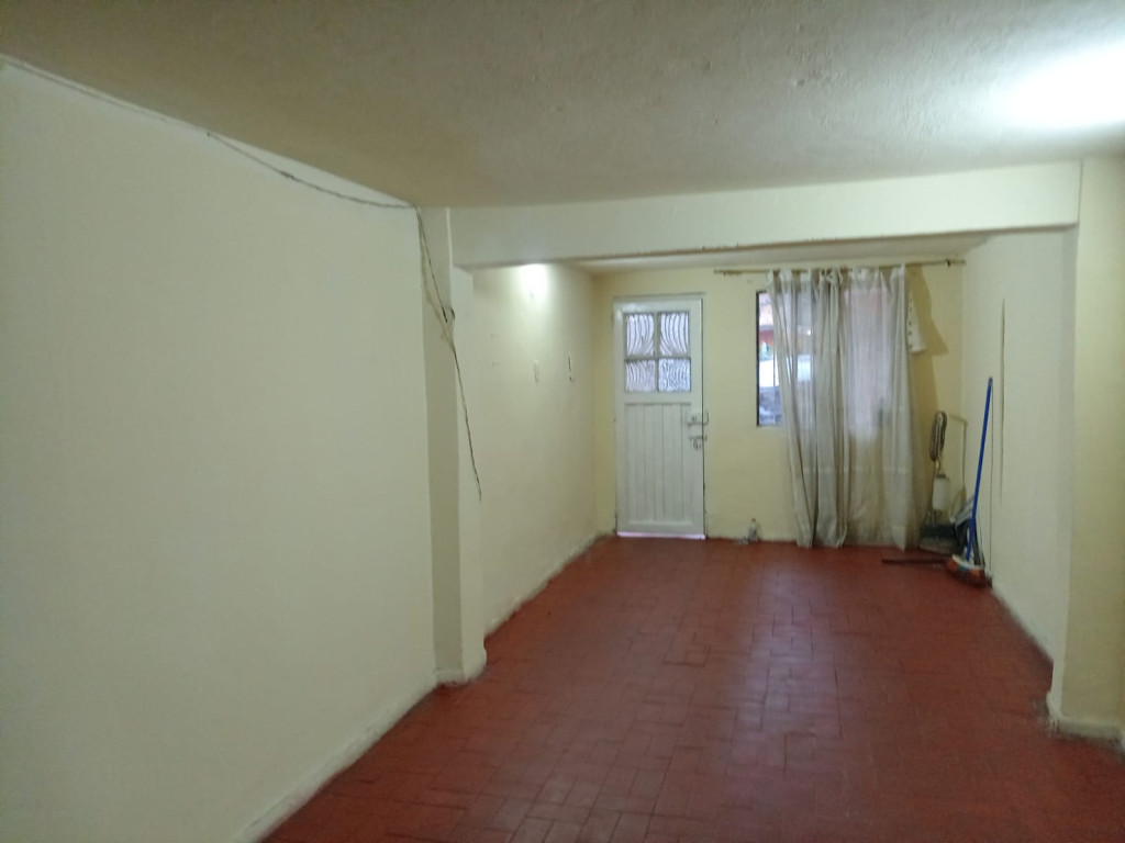 Casa en venta en Candelaria La Nueva, Bogotá · foto 2 de 24