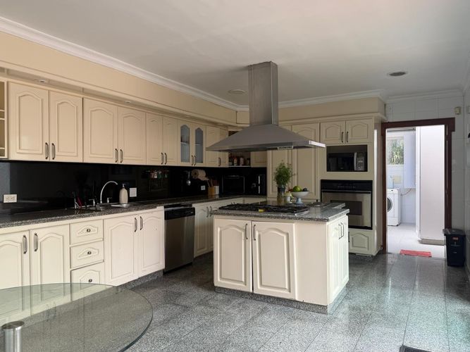 Casa de 4 alcobas en venta en San Jose De Bavaria, Bogotá, 600 m² · foto 7 de 24