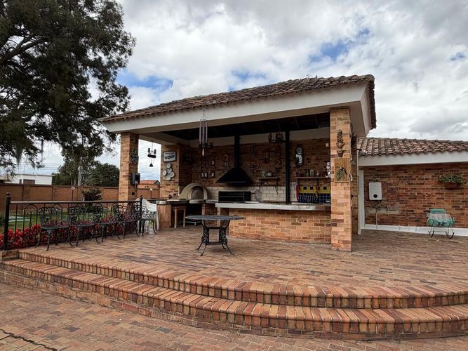 Casa de 4 alcobas en venta en San Jose De Bavaria, Bogotá, 600 m² · foto 24 de 24