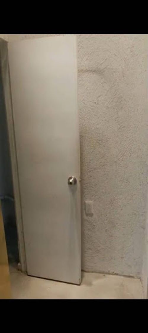 Local en arriendo en Los Naranjos, Medellín, 50 m² · foto 11 de 11